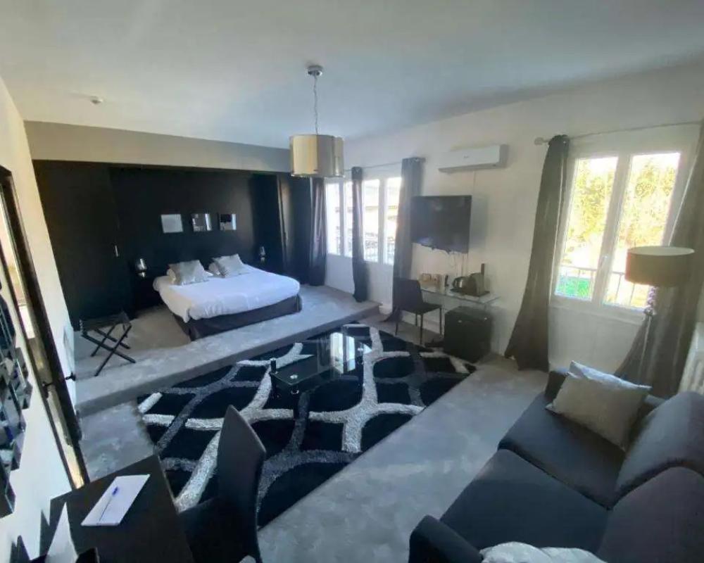 фото Hôtel Quai des Pontis