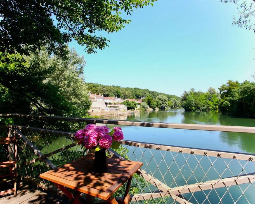 фото Hôtel Quai des Pontis