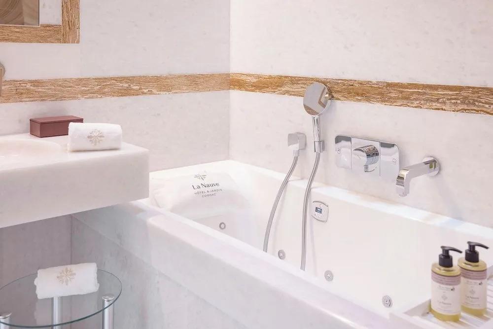 фото La Nauve Hôtel & Jardin - Relais & Châteaux