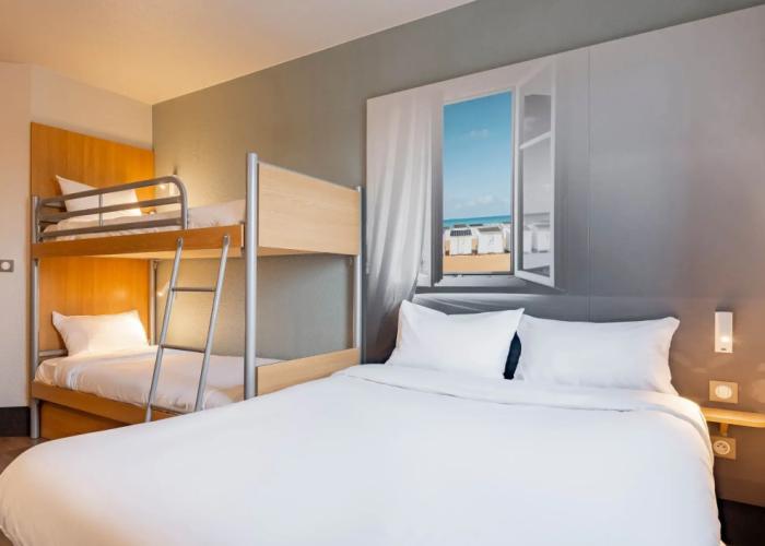 B&B HOTEL Calais Centre Saint-Pierre