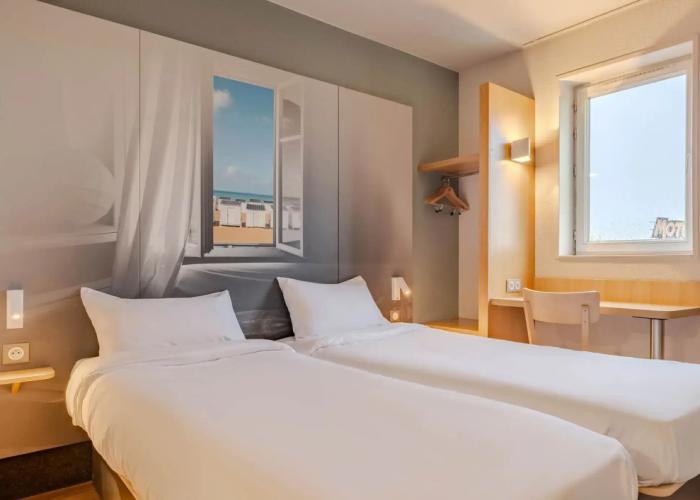 B&B HOTEL Calais Centre Saint-Pierre