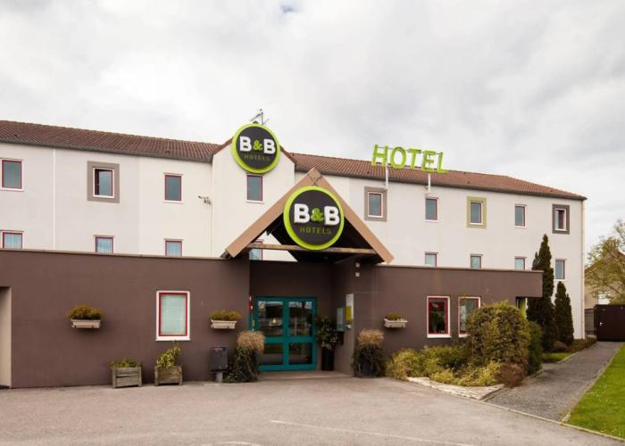 B&B HOTEL Calais Centre Saint-Pierre
