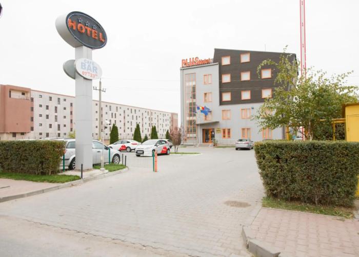 Plus Hotel