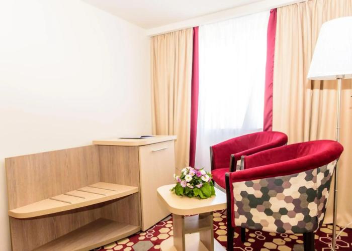 Bacolux Craiovita Hotel & Events