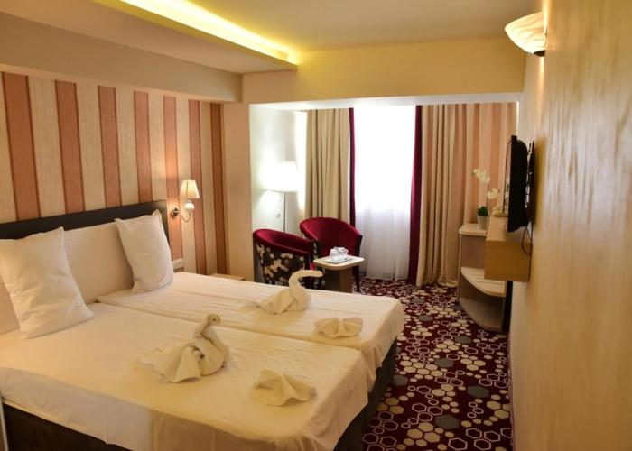 Bacolux Craiovita Hotel & Events