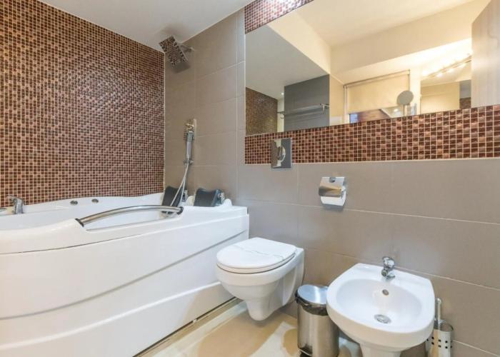 Bacolux Craiovita Hotel & Events