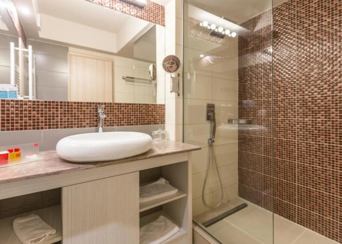 Bacolux Craiovita Hotel & Events