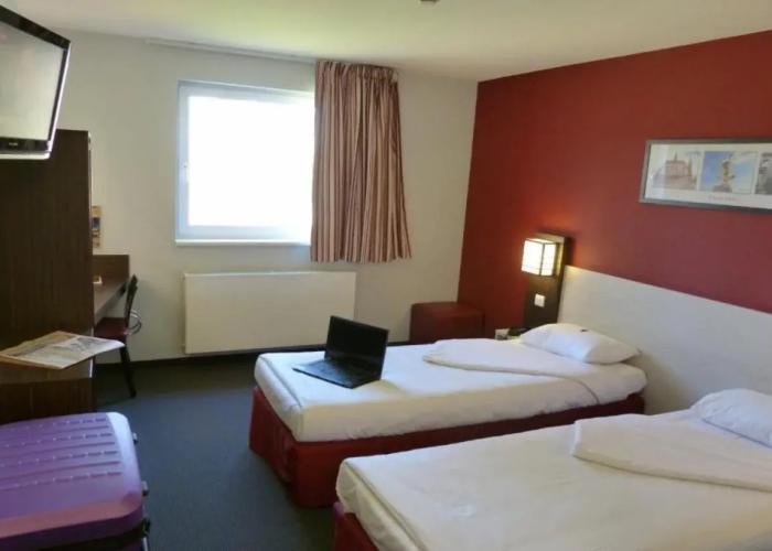 DC Hotel