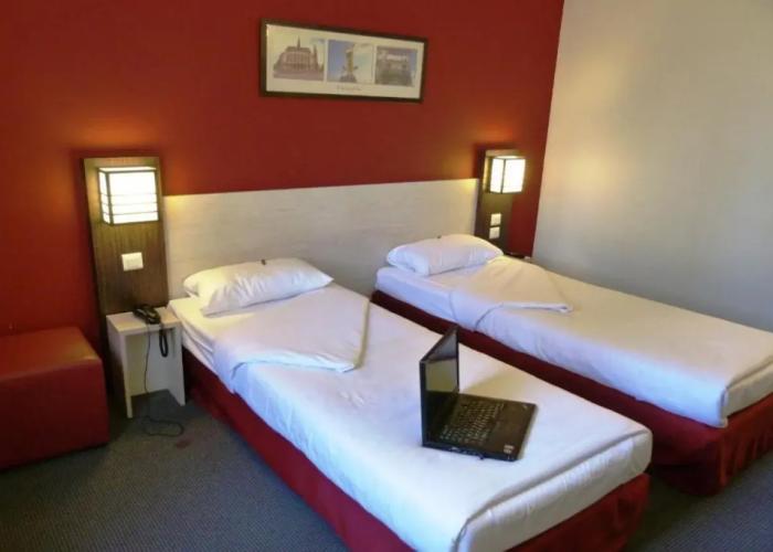 DC Hotel