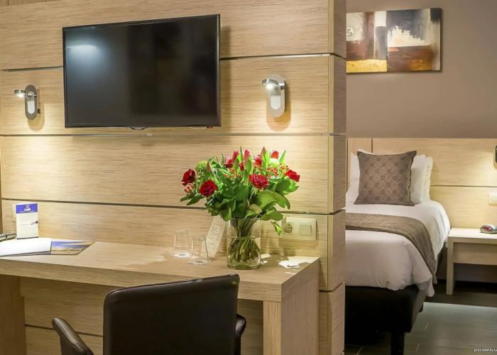 Ibis Styles Charleroi Airport Aero44