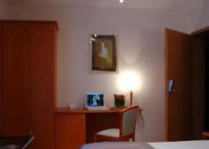 Hotel South Charleroi Airport