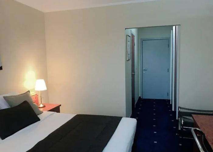 Park Hotel Airport
