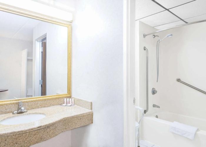 Howard Johnson by Wyndham Saugerties