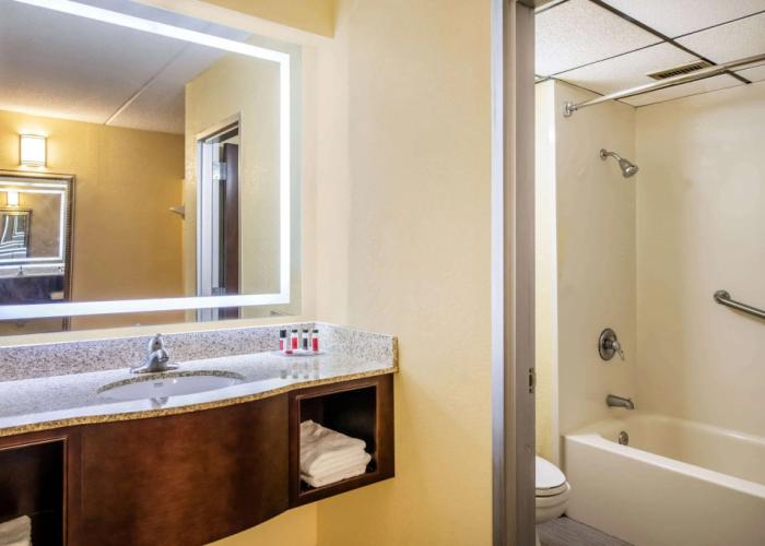 Howard Johnson by Wyndham Saugerties