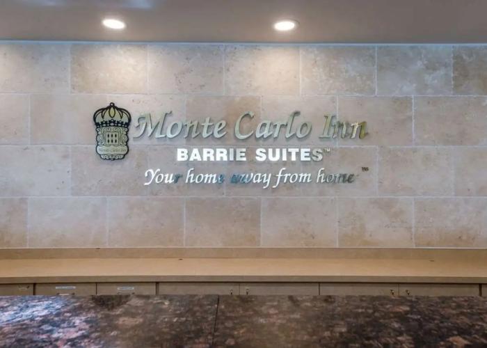 Monte Carlo Inn Barrie Suites