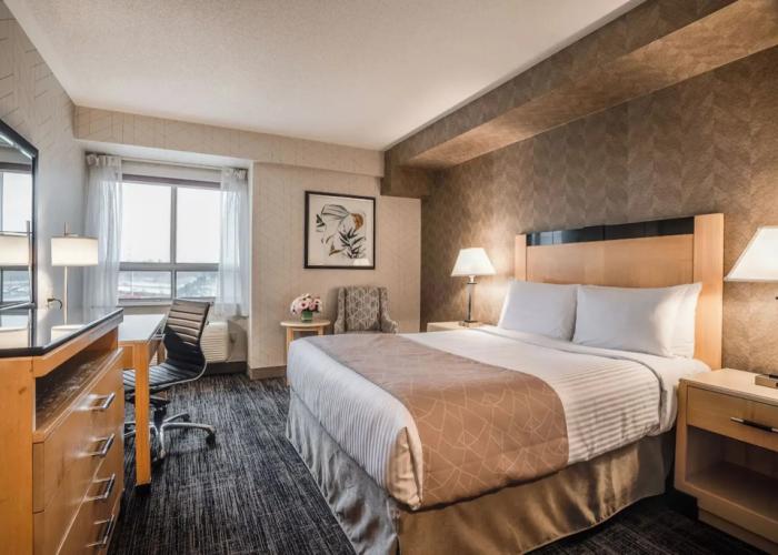 Monte Carlo Inn Barrie Suites
