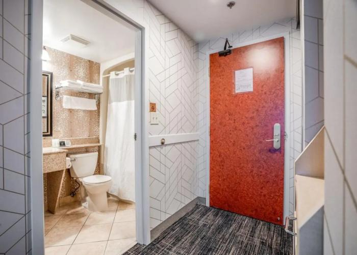 Monte Carlo Inn Barrie Suites