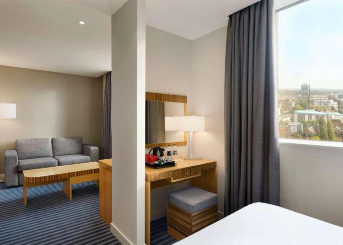 Ramada Hotel & Suites by Wyndham Coventry