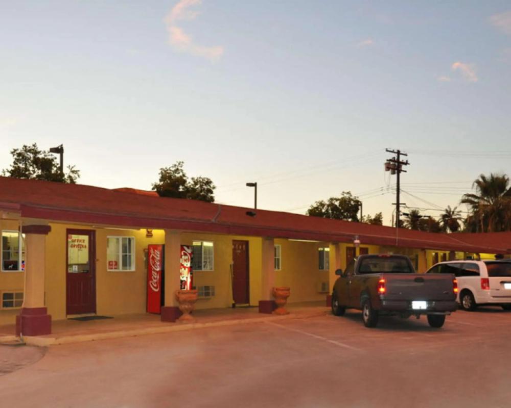 California Suites Motel
