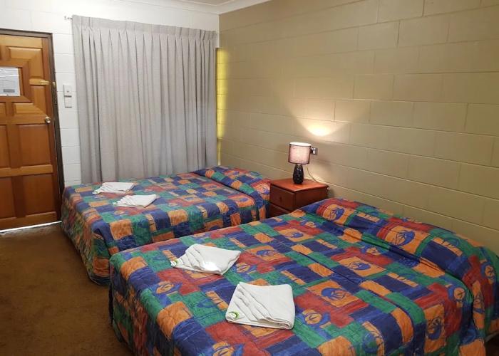 Commercial Hotel