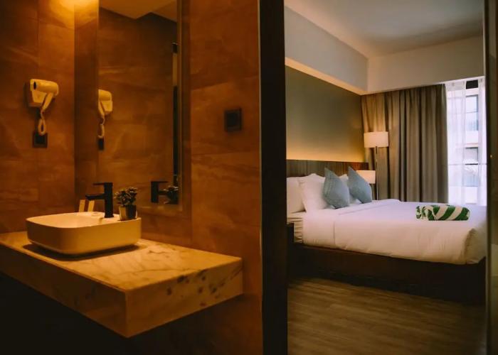 The Maximilian Hotel