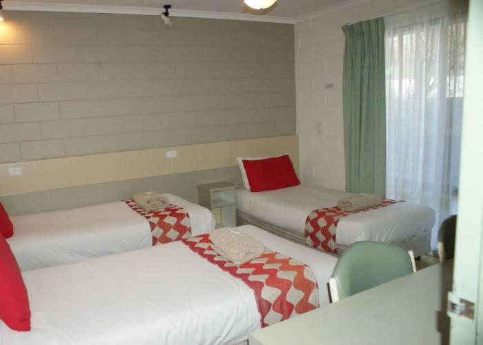 Sandbar Motel
