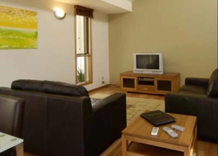 The Lakes Apartments