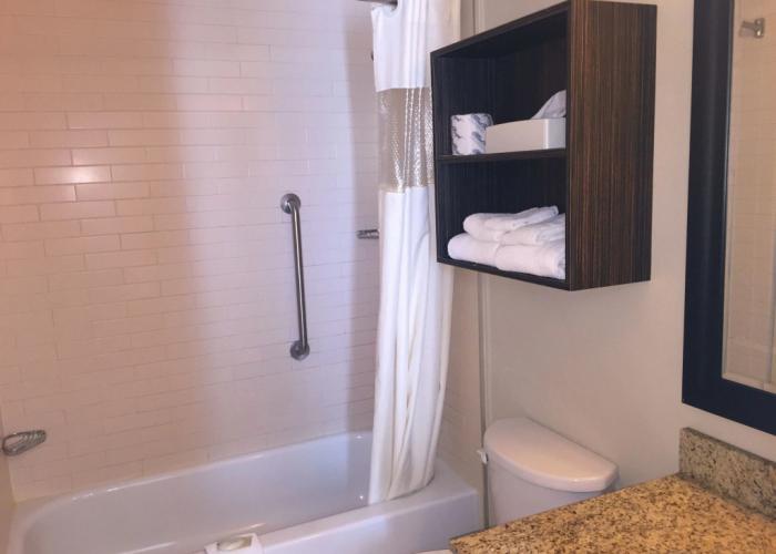 Quality Inn & Suites P.E. Trudeau Airport