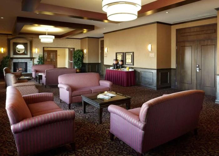 Hampton Inn & Suites by Hilton Montreal-Dorval
