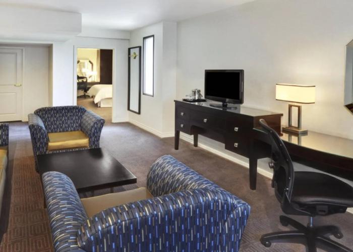 Sheraton Montreal Airport Hotel