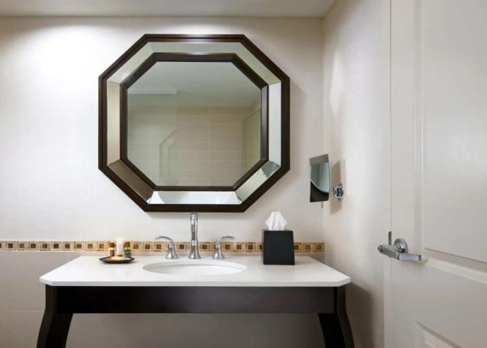 Sheraton Montreal Airport Hotel