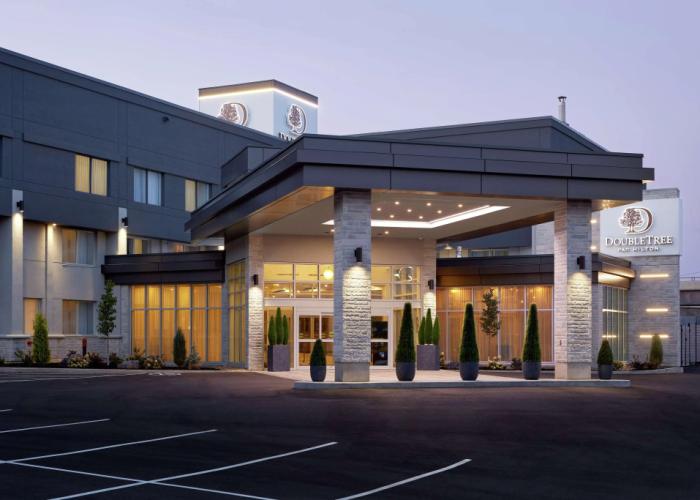 DoubleTree by Hilton Montreal Airport