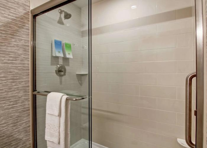 Home2 Suites by Hilton Montreal Dorval