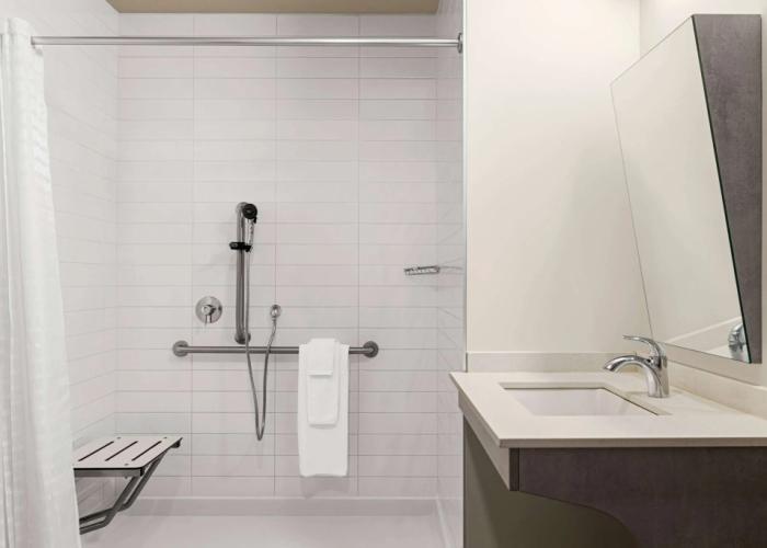 Microtel Inn & Suites Montreal Airport - Dorval QC