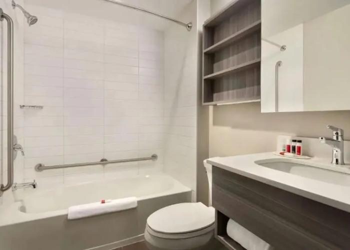 Microtel Inn & Suites Montreal Airport-Dorval QC