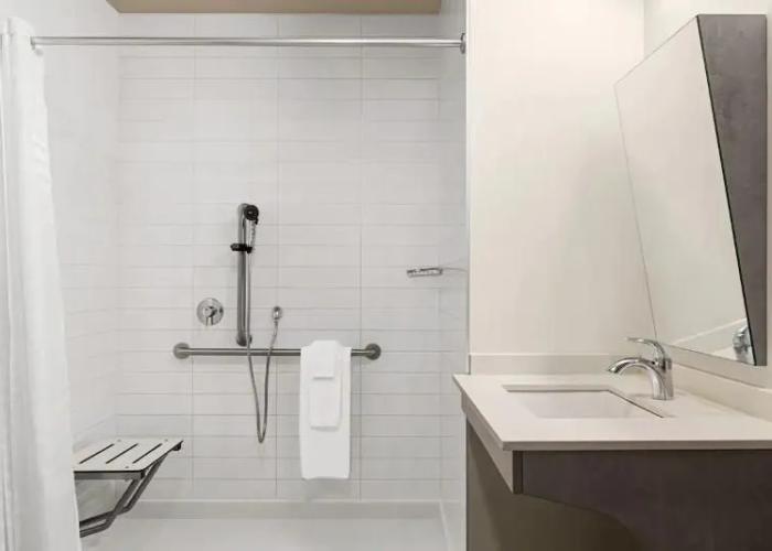 Microtel Inn & Suites Montreal Airport-Dorval QC