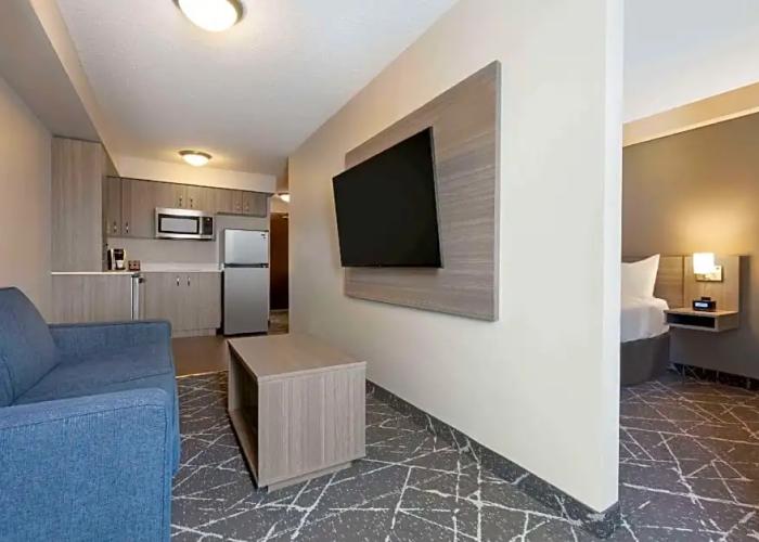 Microtel Inn & Suites Montreal Airport-Dorval QC