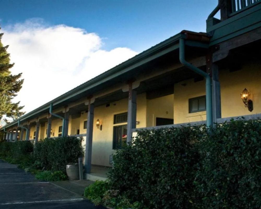 Sonoma Creek Inn