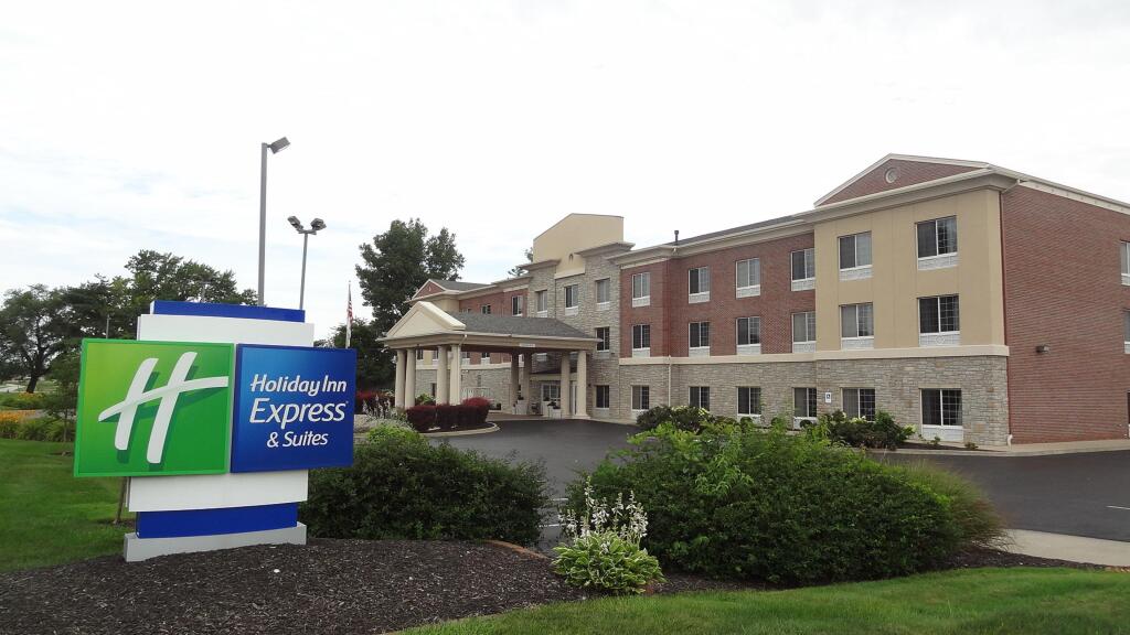 Holiday Inn Express Hotel & Suites Indianapolis North Carmel by IHG