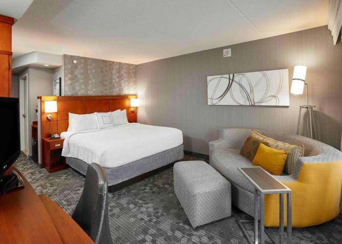 Courtyard by Marriott Toronto Brampton