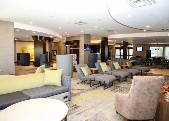 Courtyard by Marriott Toronto Brampton