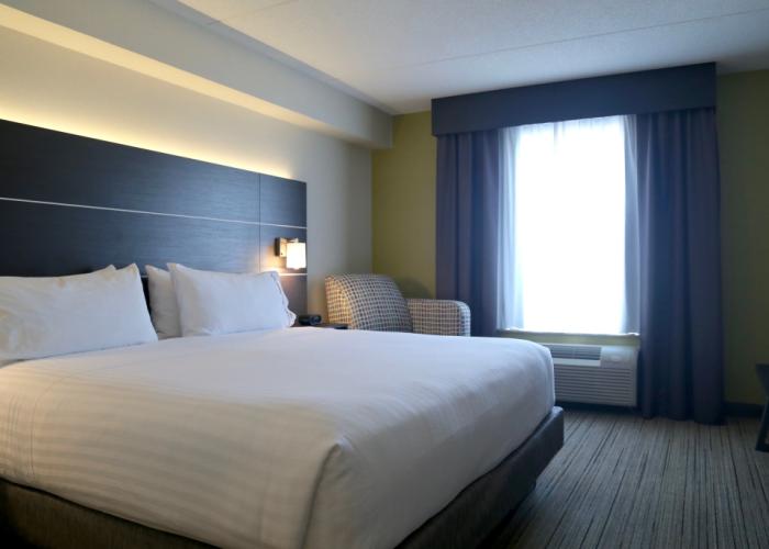 Holiday Inn Express & Suites Brampton by IHG