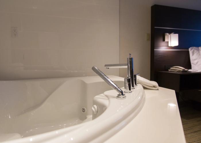 Holiday Inn Express & Suites Brampton by IHG