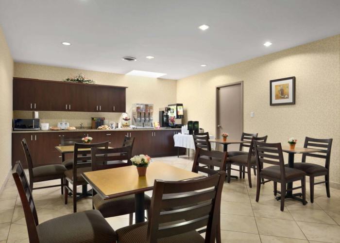 Days Inn by Wyndham Brampton