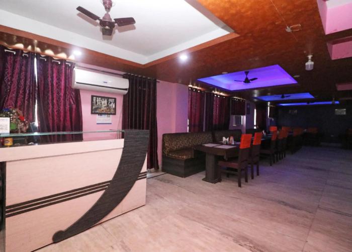 OYO 27954 Hotel Lalita