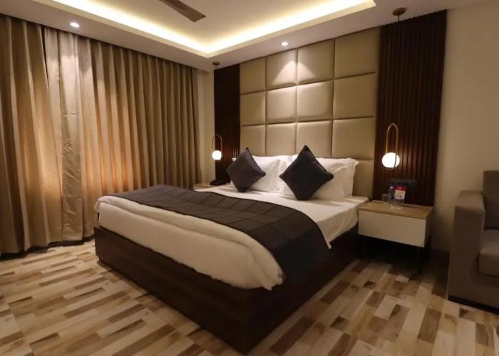 Mastiff  Hotel Dhanbad