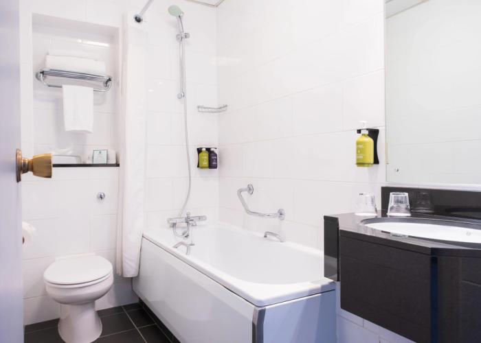 Holiday Inn Doncaster A1 M Jct 36 by IHG
