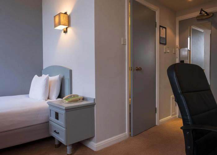 Holiday Inn Doncaster A1 M Jct 36 by IHG