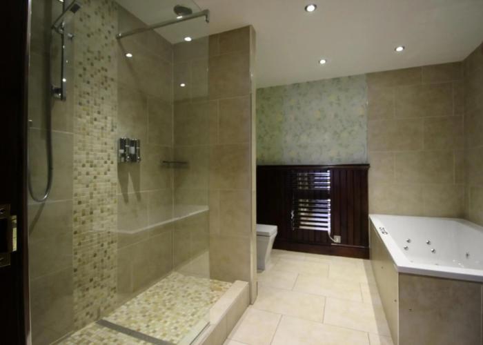 Best Western Plus Pastures Hotel