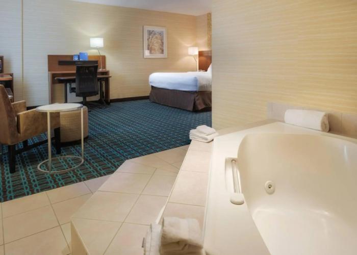 Fairfield Inn & Suites by Marriott Belleville